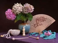 Puzzle Fan and lilacs