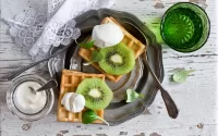 Rompicapo Viennese waffles and kiwi