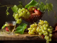Слагалица Grapes and nectarines