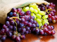 Jigsaw Puzzle Grapes in a bag