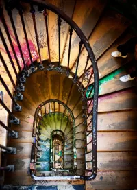 Слагалица Spiral staircase