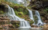 Jigsaw Puzzle Waterfall in England