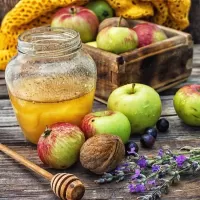 Jigsaw Puzzle Apples and honey