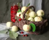 Puzzle Apples and strawberries