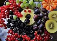 Слагалица Berries and fruits