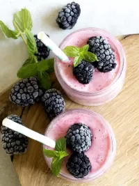 Bulmaca Yoghurt with Berries