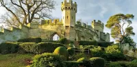 Jigsaw Puzzle Castle in England