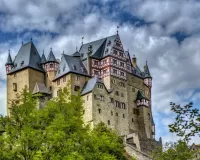 Jigsaw Puzzle Eltz Castle