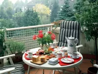 Пазл Завтрак на балконе
