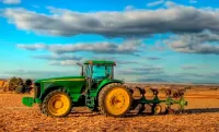 Jigsaw Puzzle Green tractor