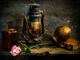 Пазл «Лампа и роза»