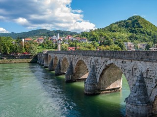 Пазл «мост в Боснии»