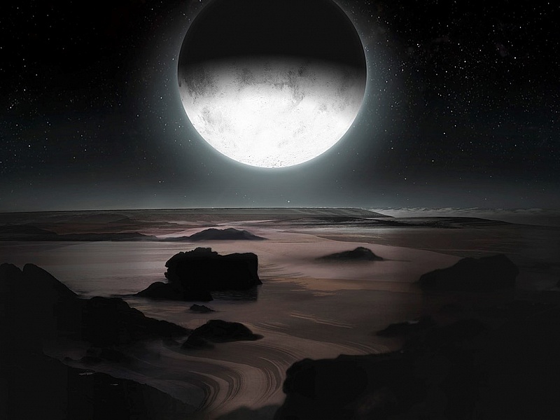 Сияние Луны. Восходящая Луна за горизонтом.