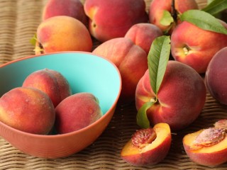 Пазл «Спелые персики»