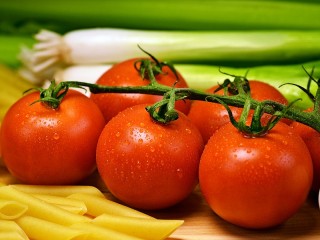Пазл «Свежие томаты»