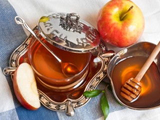 Пазл «Яблоко с мёдом»
